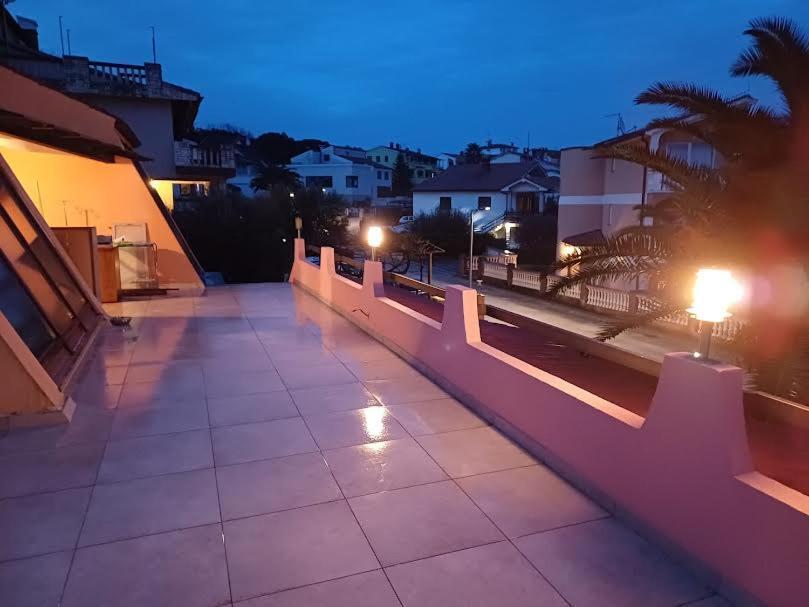 Apartmani Delas 2 Pjescana Uvala Luaran gambar