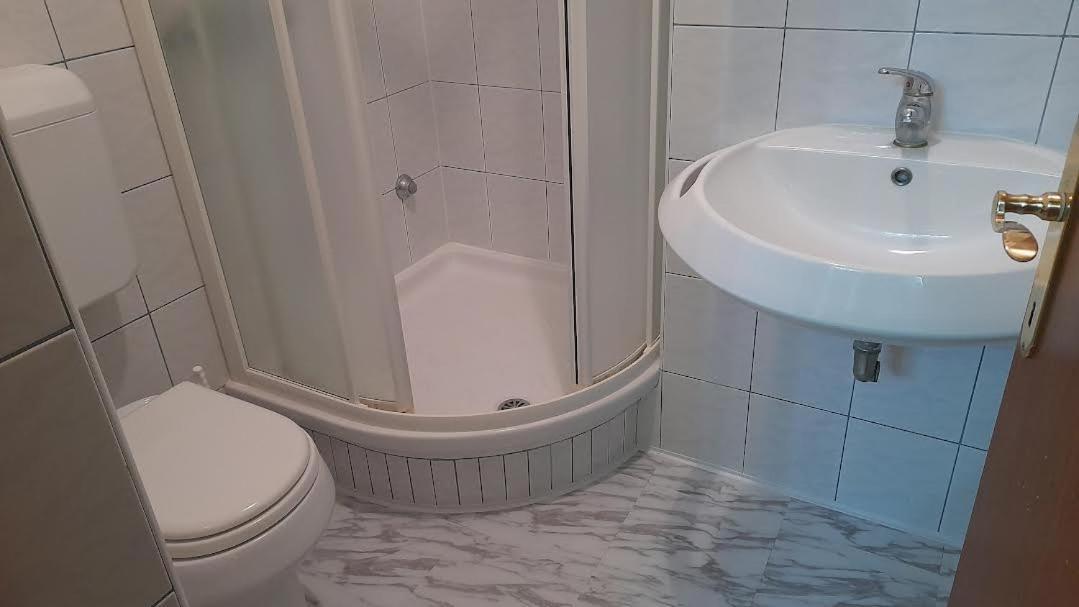 Apartmani Delas 2 Pjescana Uvala Luaran gambar