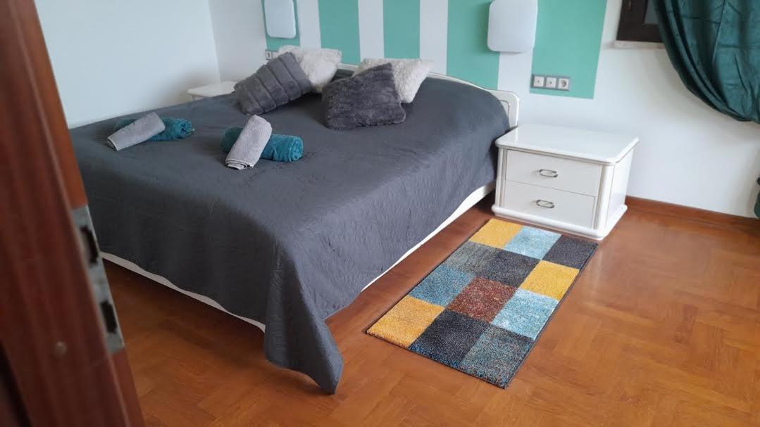 Apartmani Delas 2 Pjescana Uvala Luaran gambar