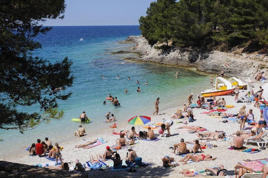 Apartmani Delas 2 Pjescana Uvala Luaran gambar